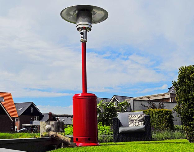 Chauffage de terrasse mobile, avec compartiment pour bouteille de gaz